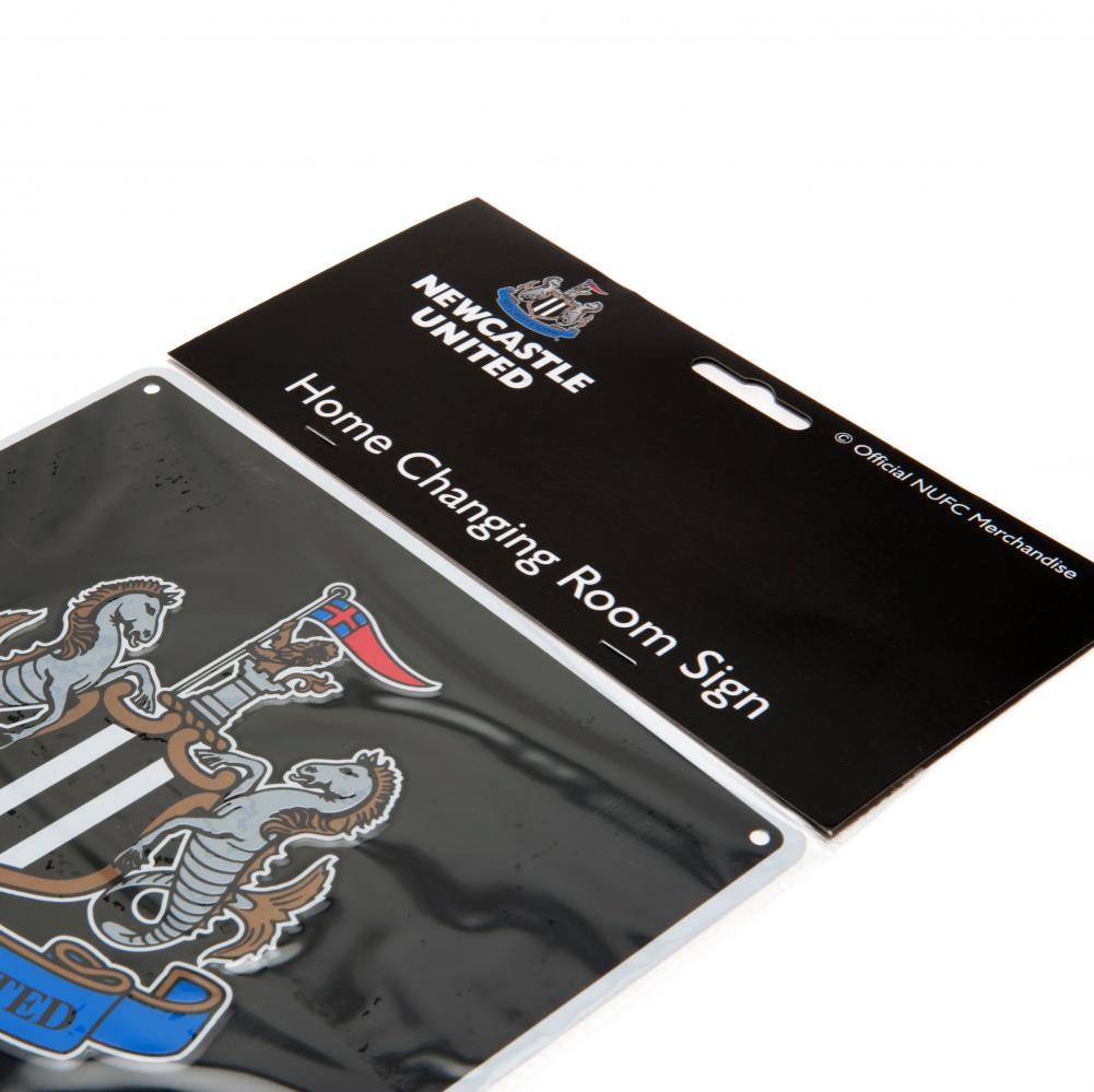 ニューカッスル・ユナイテッドFC ホーム 更衣室 サイン