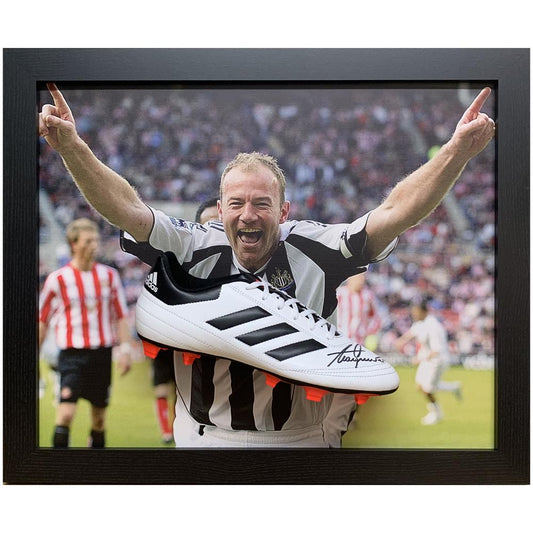 Newcastle United FC Shearer Signed Boot (Framed)