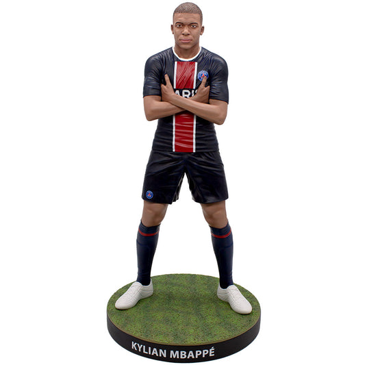 巴黎圣日耳曼足球俱乐部最出色的 Kylian Mbappe 高级雕像